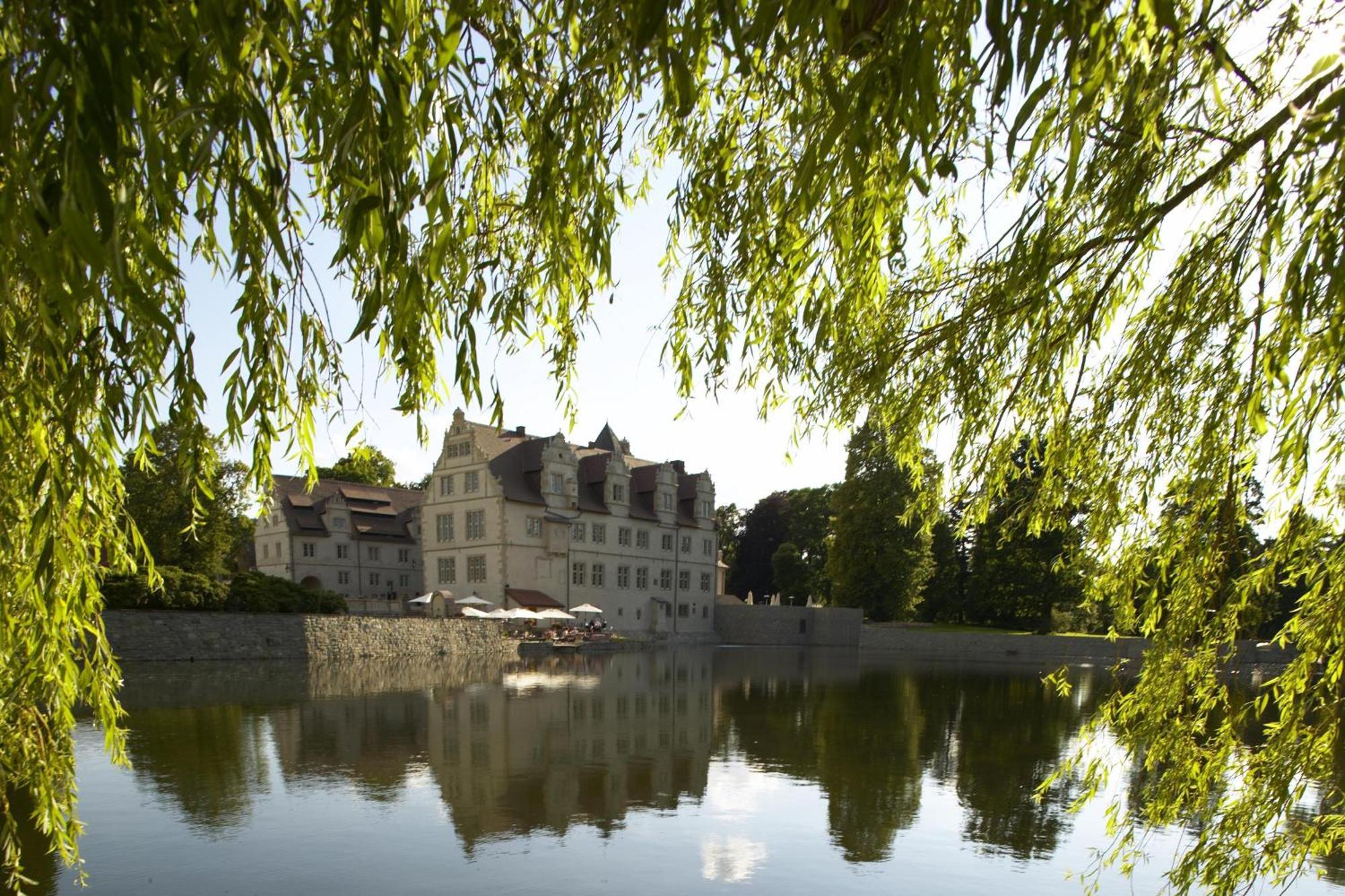 Schlosshotel Muenchhausen Aerzen Dış mekan fotoğraf